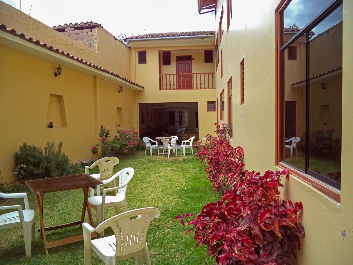 Hotel Rupaq Ollantaytambo Extérieur photo